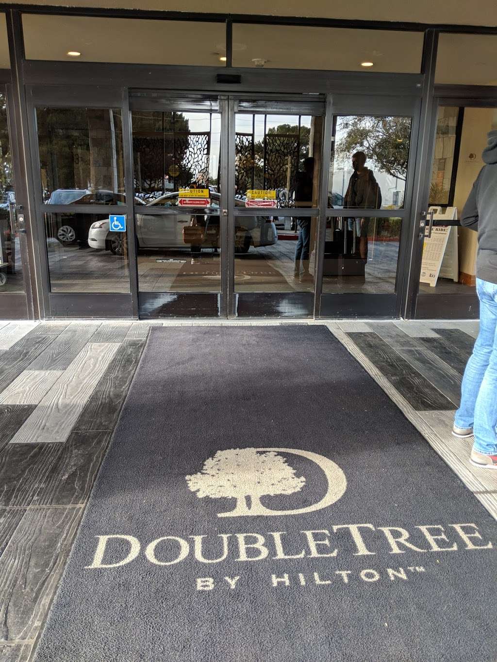 DoubleTree | 835 Airport Blvd, Burlingame, CA 94010, USA