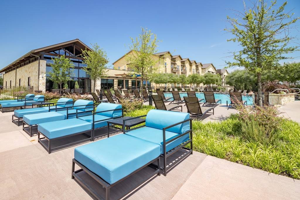 Mercer Crossing Apartments | 11700 Luna Rd, Farmers Branch, TX 75234, USA | Phone: (972) 954-2488