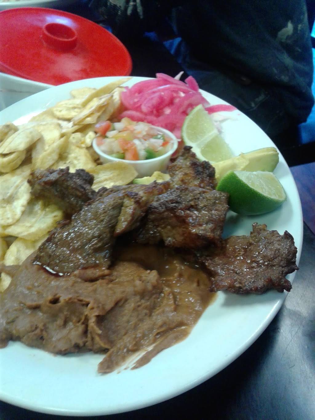 Las Tres Fronteras | 7940 E 21st St, Tulsa, OK 74129 | Phone: (918) 949-9358