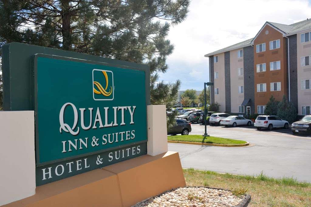 Quality Inn & Suites Denver Airport - Gateway Park | 3300 Ouray St, Aurora, CO 80011 | Phone: (303) 340-3800