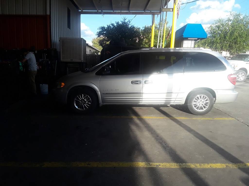 Murillos Tires, Inc. | 2901 Springfield Ave, Laredo, TX 78040, USA | Phone: (956) 725-2100