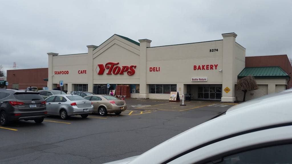 TOPS Friendly Markets | 5274 Main & Union, Williamsville, NY 14221, USA | Phone: (716) 632-7411