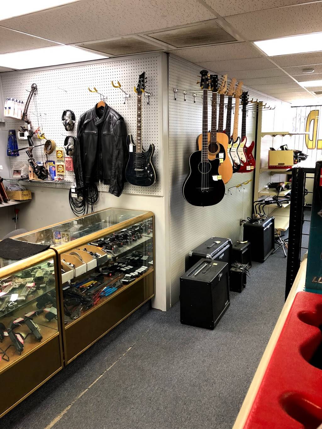 Private Pawn/Pioneer Pawn | 1055 E Main St, Mesa, AZ 85203, USA | Phone: (480) 649-6490