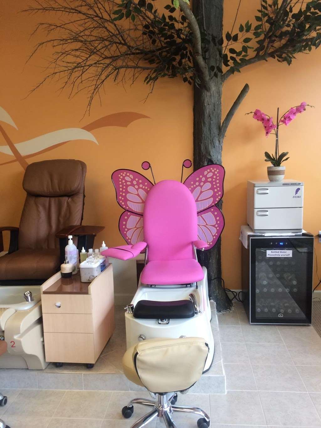 ZaZa Nails & Spa | 306 Winthrop St # 2, Taunton, MA 02780 | Phone: (508) 822-1301