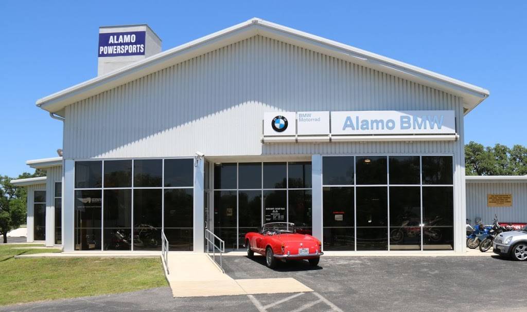 Alamo BMW Motorcycles | 25600 I-10, Boerne, TX 78006, USA | Phone: (210) 828-5513