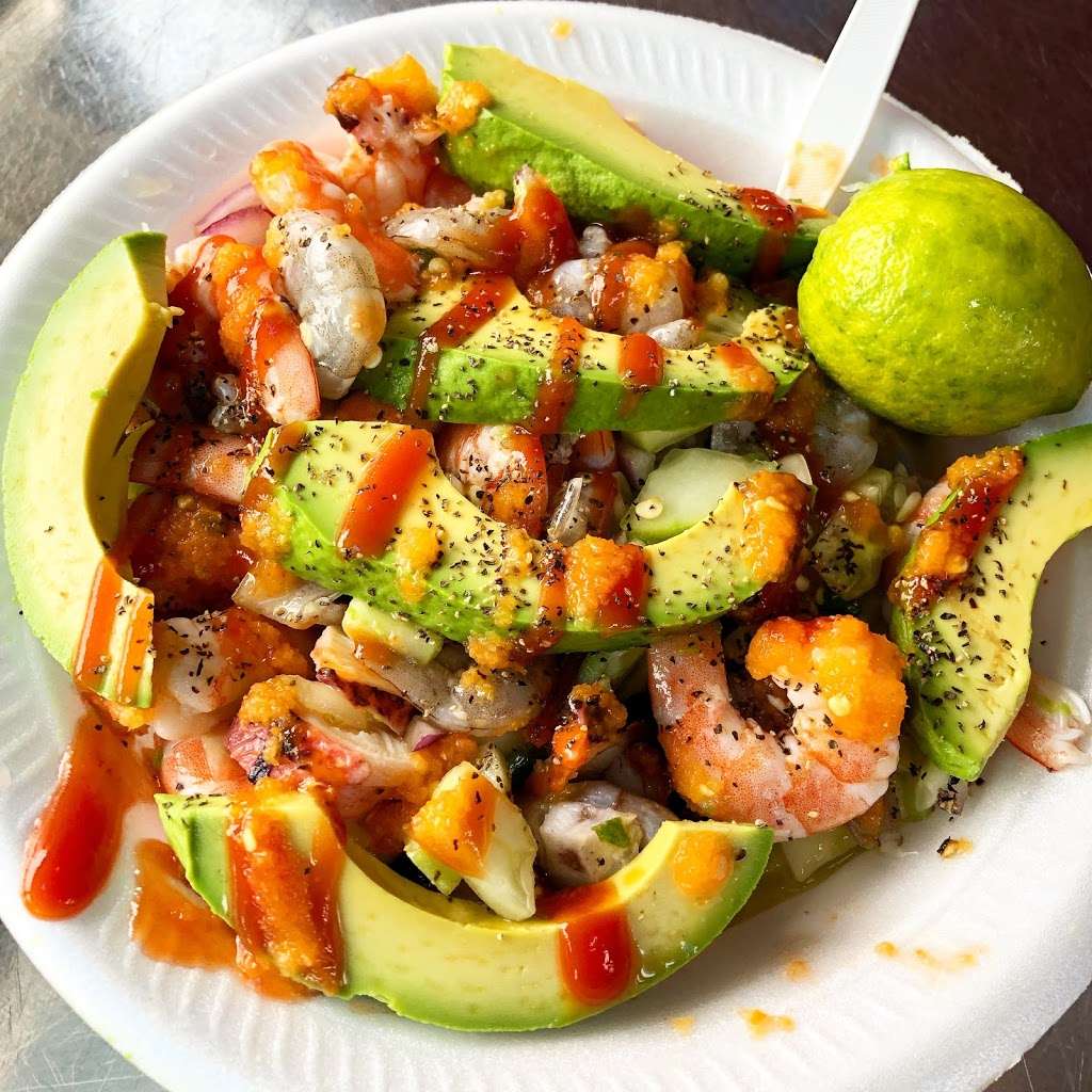 Mariscos El Coral | 4645, 5525 McKinley Ave, Los Angeles, CA 90011, USA