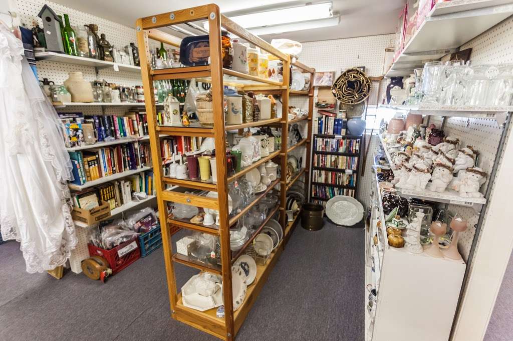 Liberty Antique Mall | 1005 MO-291, Liberty, MO 64068, USA | Phone: (816) 781-3190