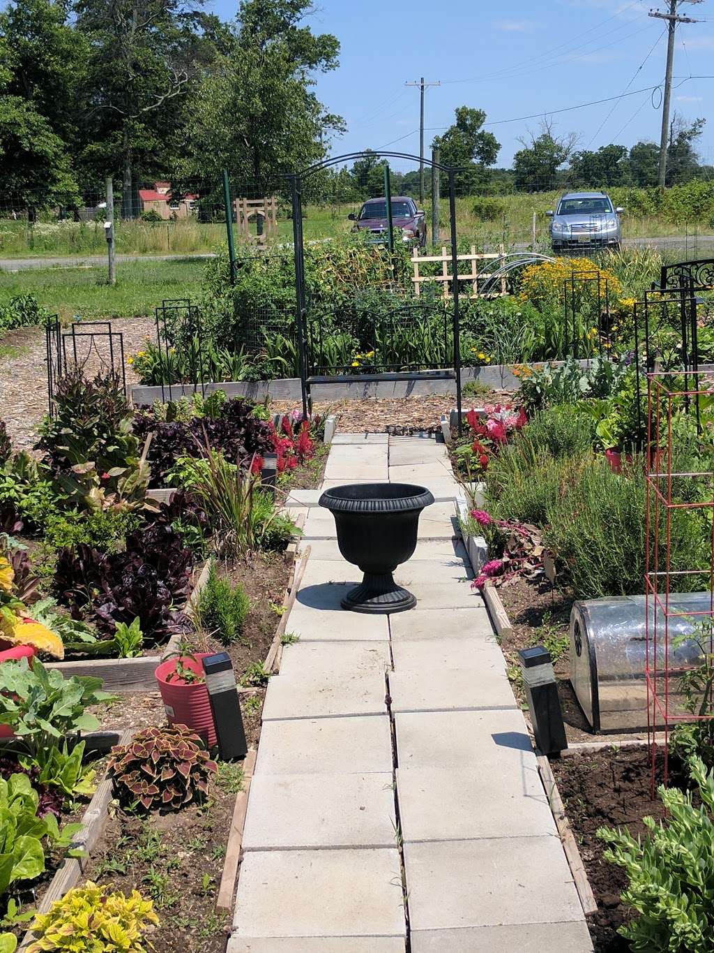 Duke Farms Community Garden | Farm Barn Lane, Hillsborough Township, NJ 08844, USA | Phone: (908) 722-3700