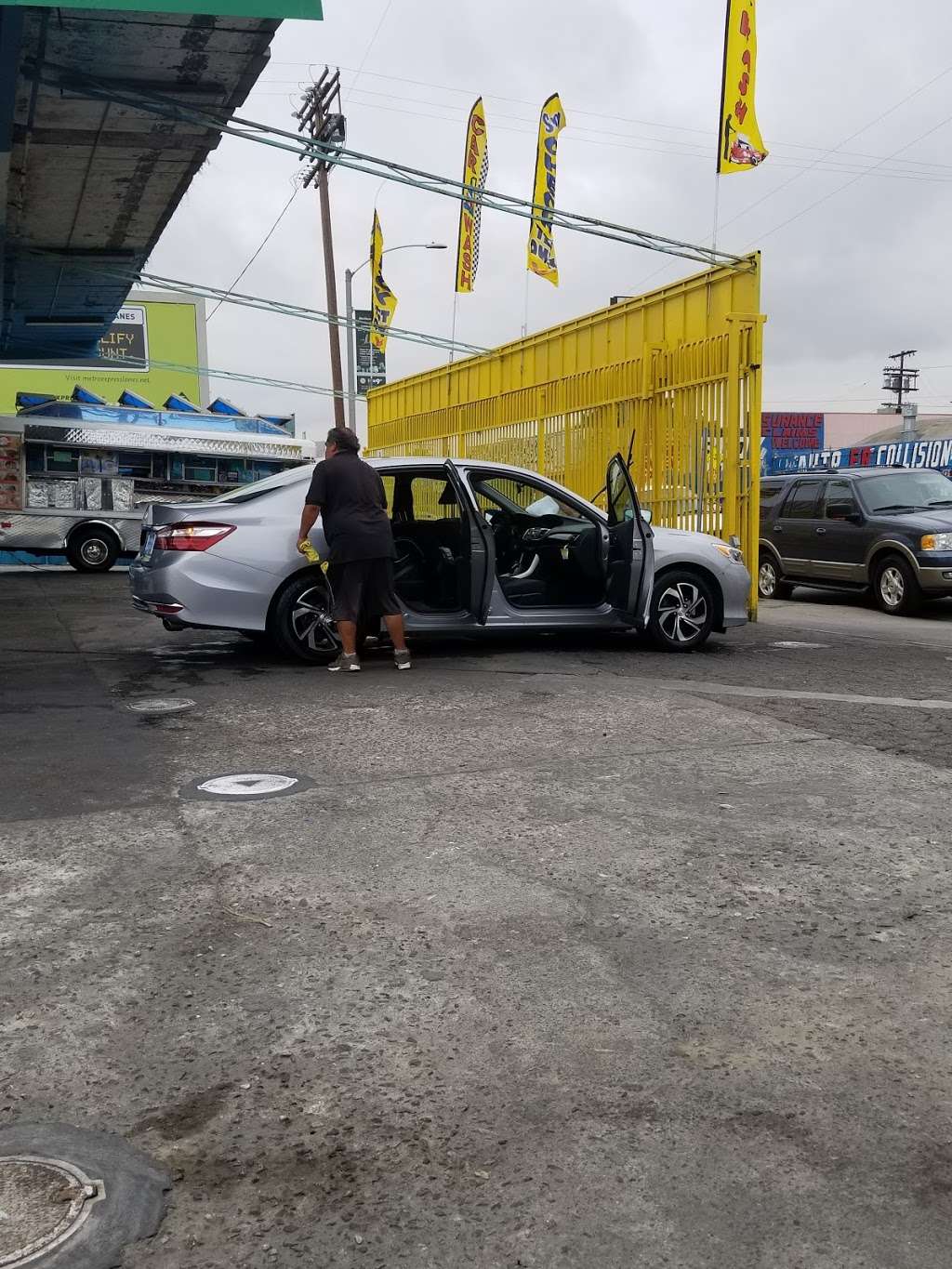 Hand Car Wash | 6121 S Vermont Ave, Los Angeles, CA 90044, USA