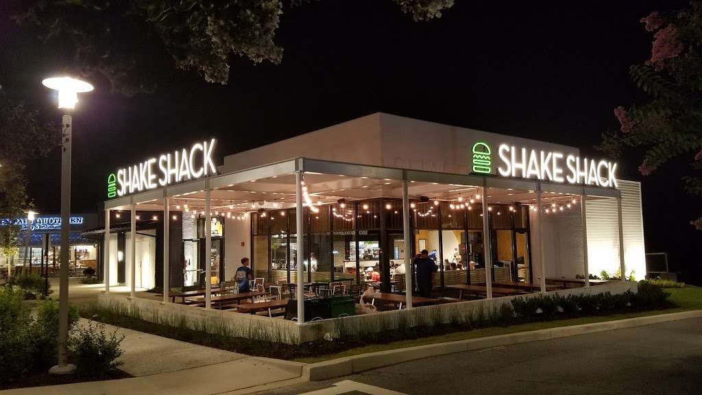 Shake Shack | 7997 Tuckerman Ln, Potomac, MD 20854 | Phone: (301) 679-6470