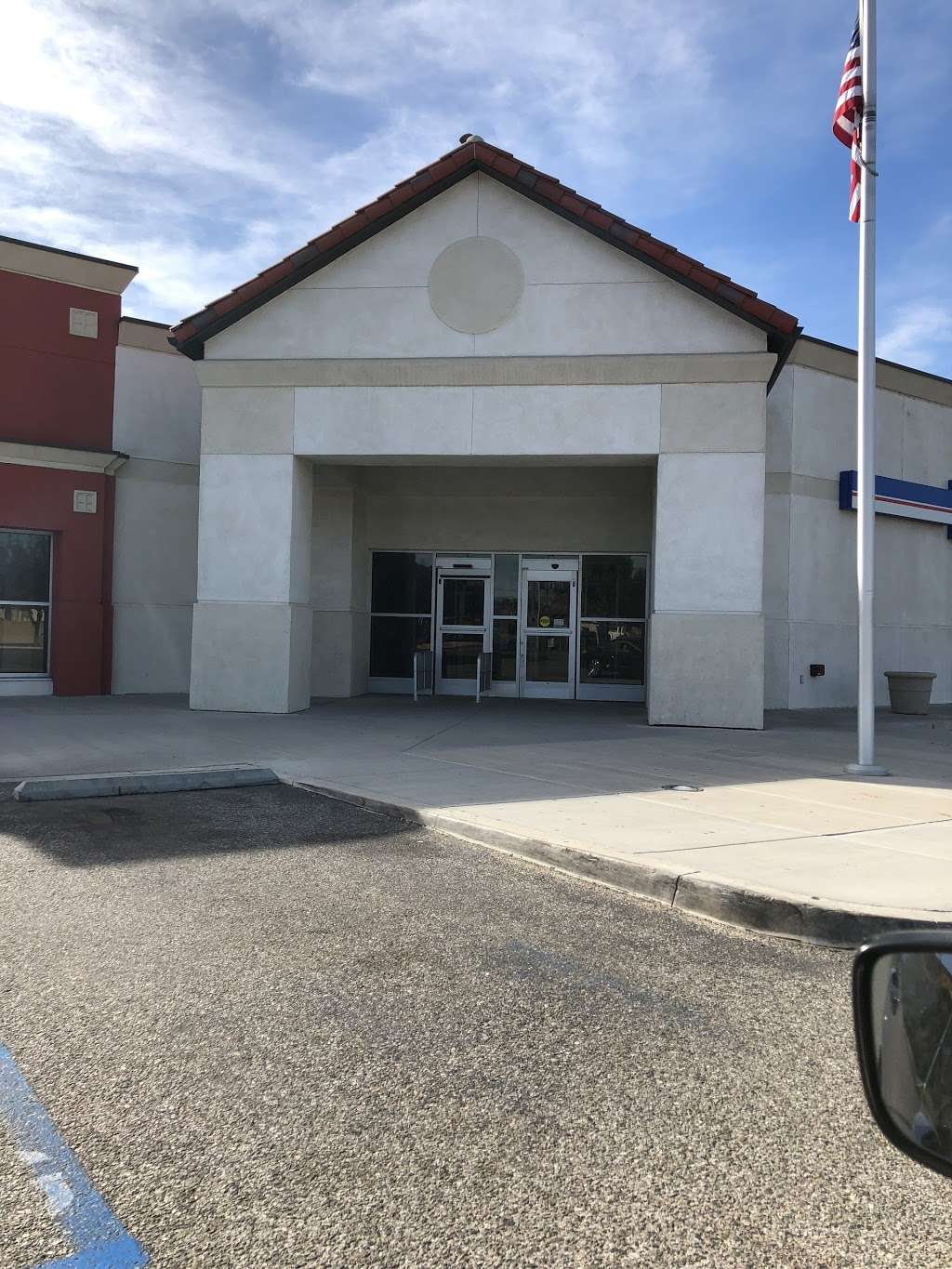 United States Postal Service | 16731 Santa Ana Ave, Fontana, CA 92337, USA | Phone: (800) 275-8777