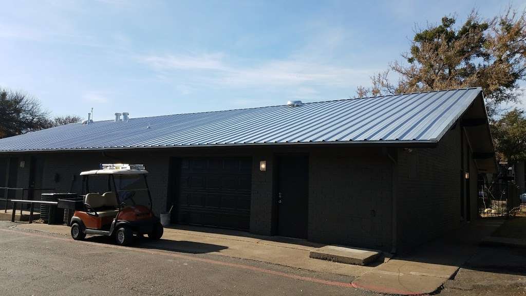 M&M Roofing | 923 W Avenue G, Garland, TX 75040, USA | Phone: (972) 276-7663