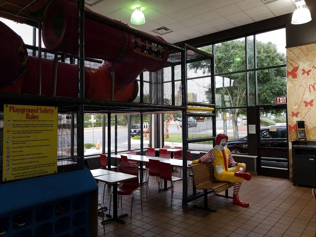 McDonalds | 14630 Huebner Rd, San Antonio, TX 78230 | Phone: (210) 492-0002