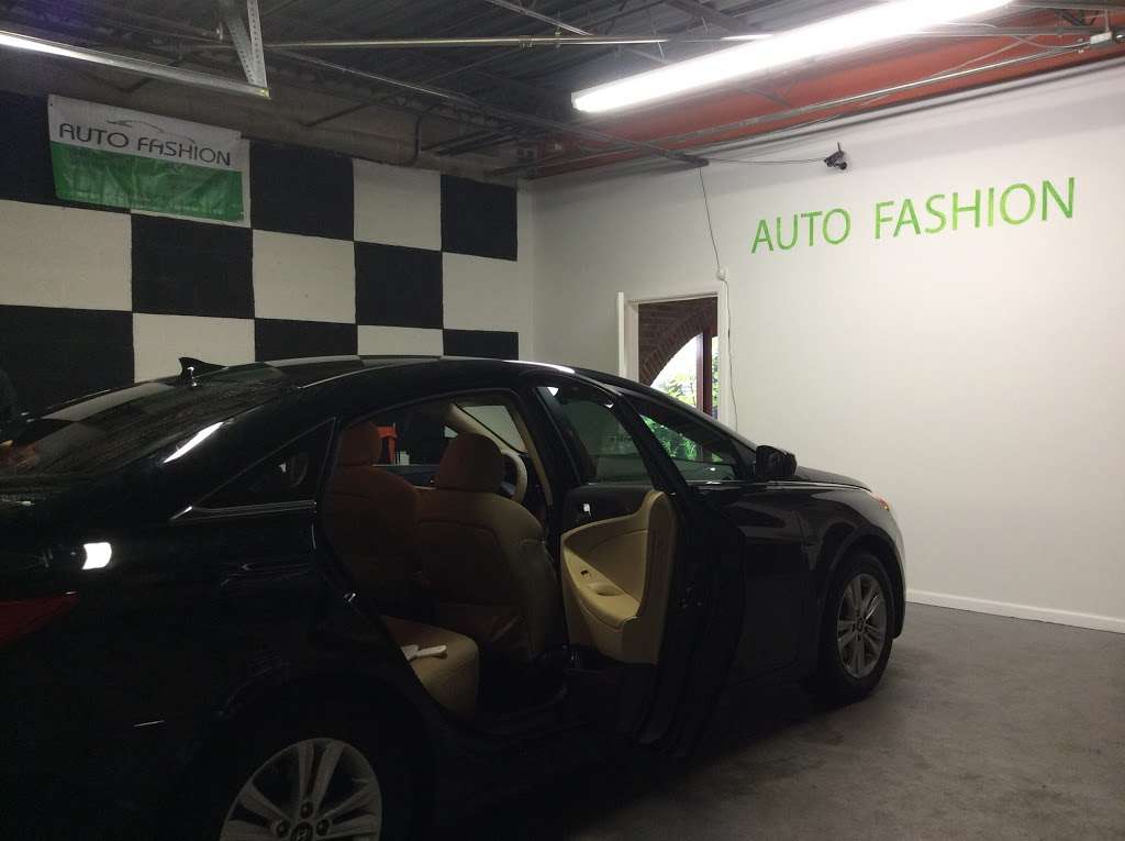 AUTO FASHION window tinting | 310 Melvin Dr #16, Northbrook, IL 60062, USA | Phone: (224) 261-8648