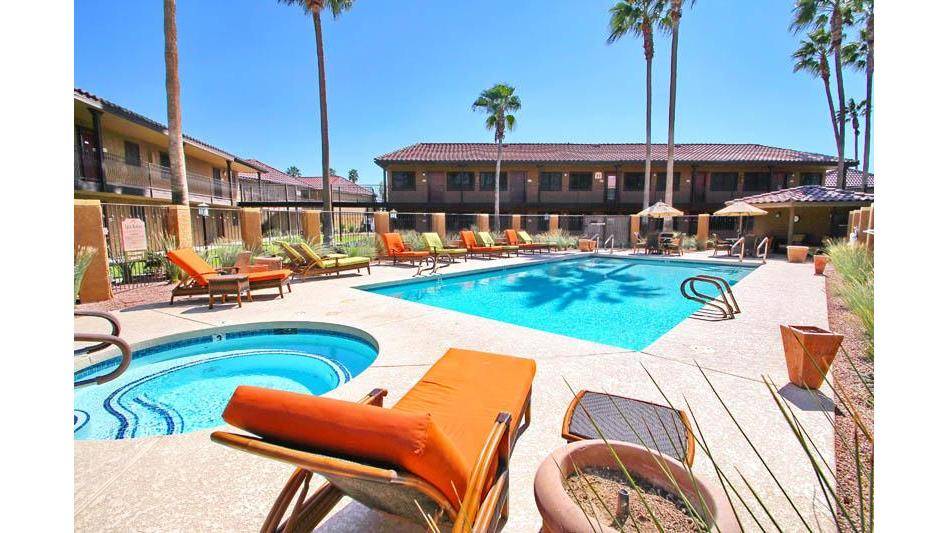 Mesa Royale Active Adult Community | 1825 N Stapley Dr, Mesa, AZ 85203, USA | Phone: (480) 827-0407