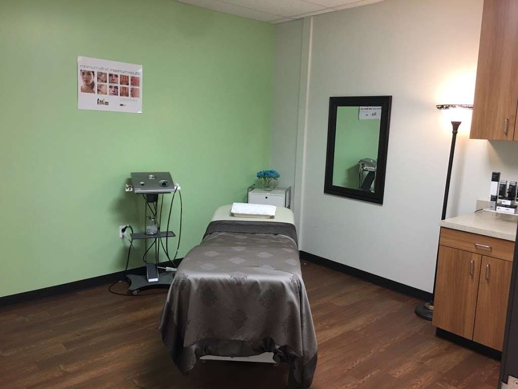 Babcock Health & Wellness Clinic | 6423 Babcock Rd, San Antonio, TX 78249, USA | Phone: (210) 544-5715