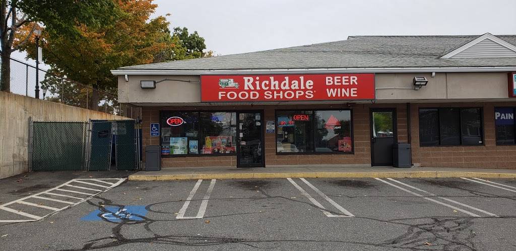 Richdale Food Shops - Convenience Store | 22 S Main St, Randolph, MA 02368, USA | Phone: (781) 961-1581