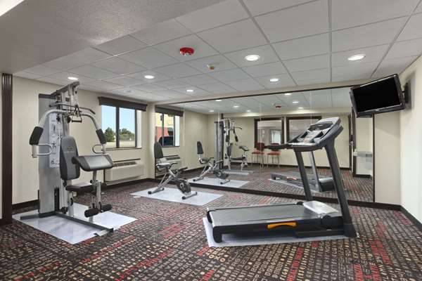 Ramada by Wyndham Tulsa | 8175 E Skelly Dr, Tulsa, OK 74129, USA | Phone: (918) 921-5053