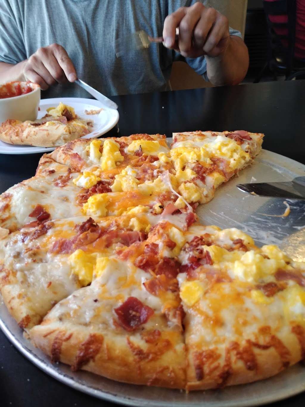 Binos Pizza | 318 S Comanche St, Kiowa, CO 80117, USA | Phone: (303) 621-1005