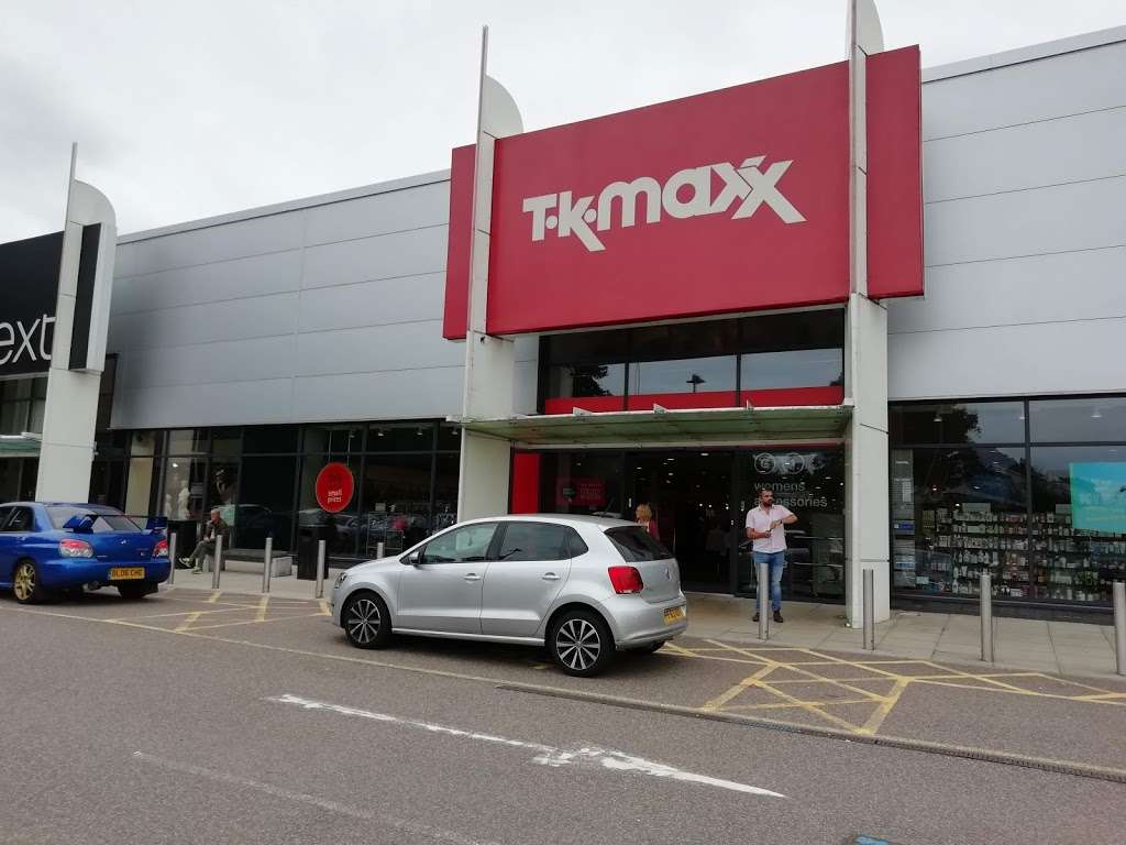 TK Maxx | Tunbridge Wells Shopping Park, Longfield Rd, Royal Tunbridge Wells, Tunbridge Wells TN2 3UE, UK | Phone: 01892 510130