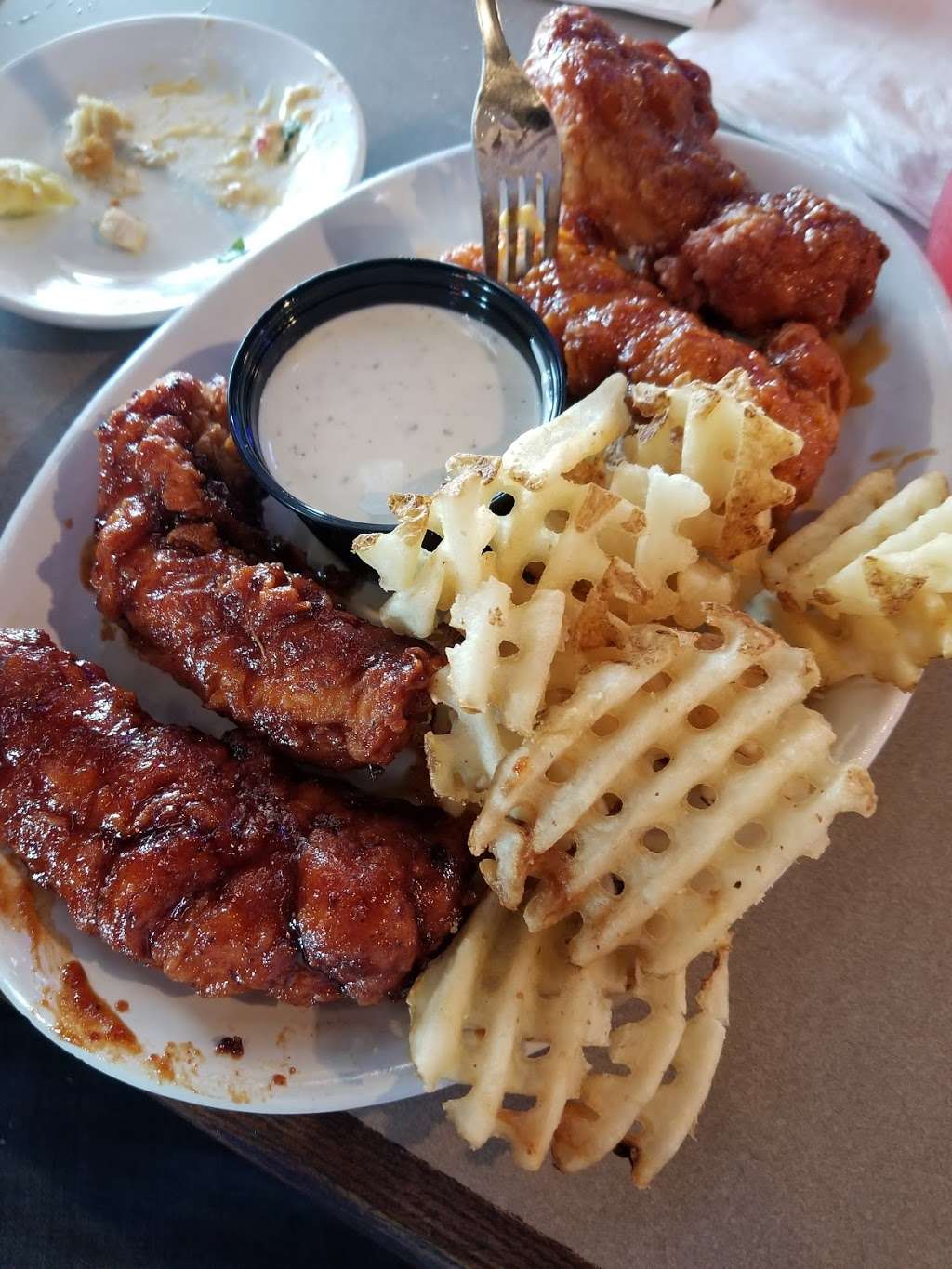 Pluckers | 15651 I-10 W, San Antonio, TX 78249, USA | Phone: (210) 600-9464