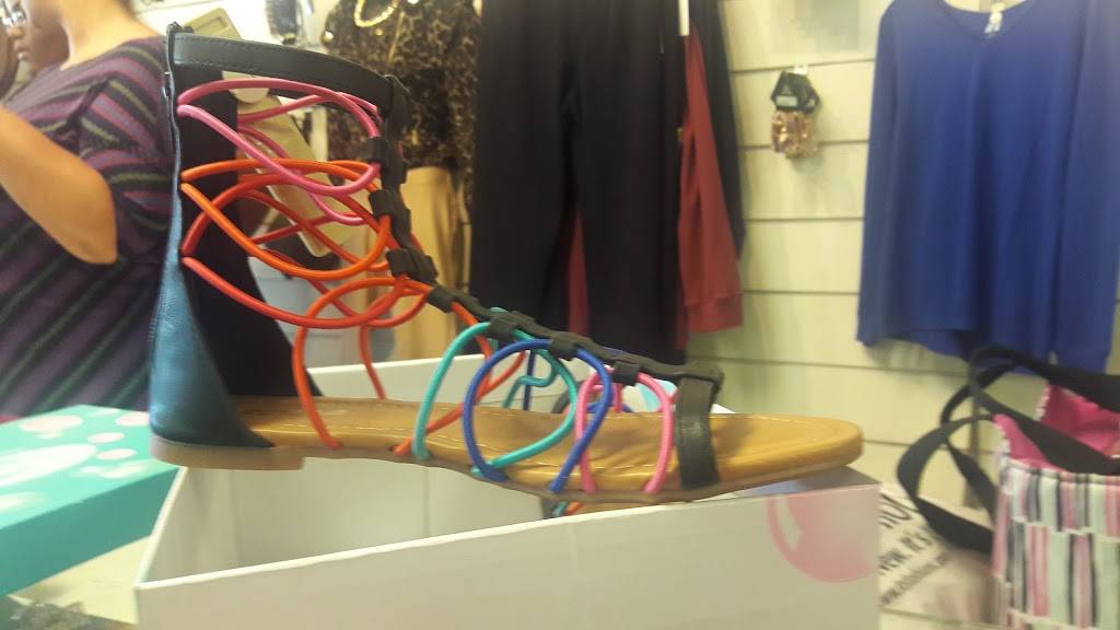 Its Fashion | 3736 S Holden Rd, Greensboro, NC 27406, USA | Phone: (336) 316-0553