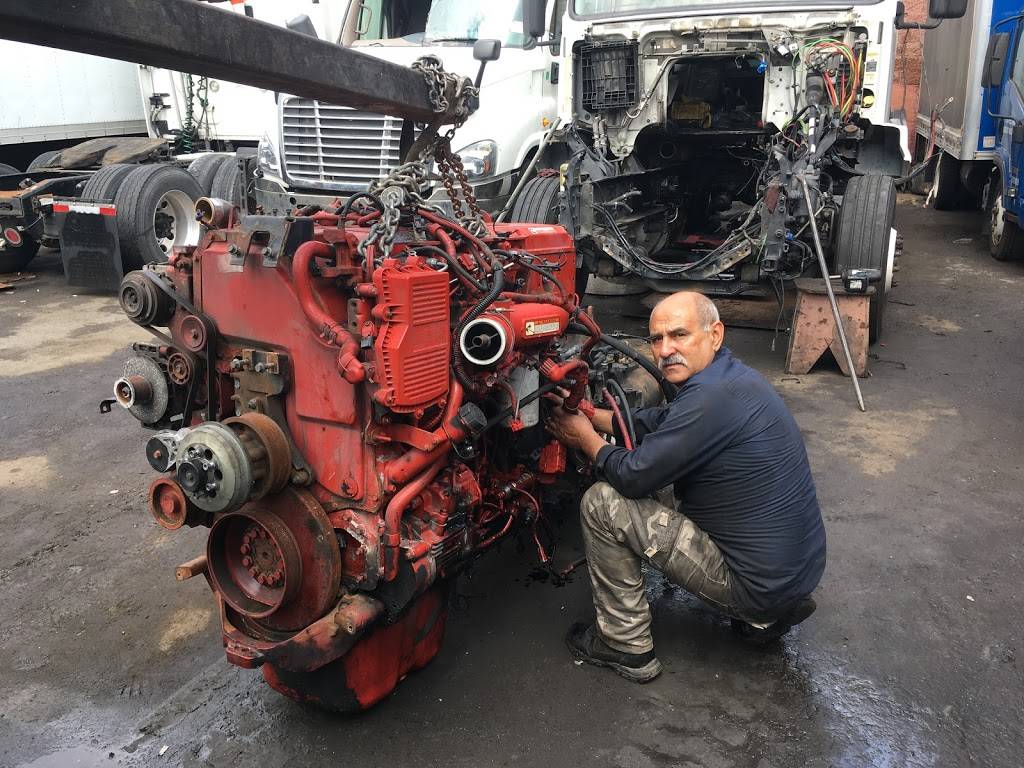 International Truck Repair | 111 58th St, Brooklyn, NY 11220, USA | Phone: (718) 832-8098