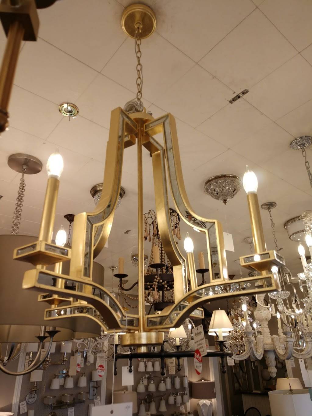 Grahams Lighting Fixtures Inc | 550 Cooper St, Memphis, TN 38104, USA | Phone: (901) 274-6780