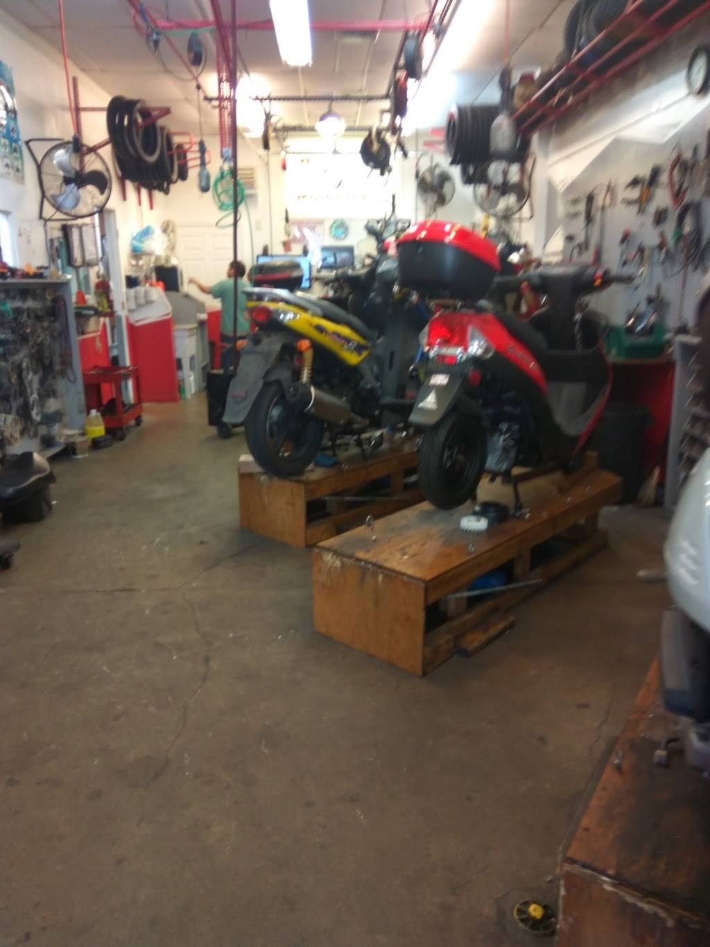 H P Mopeds | 4540 Eisenhower Ave, Alexandria, VA 22304 | Phone: (703) 751-6411