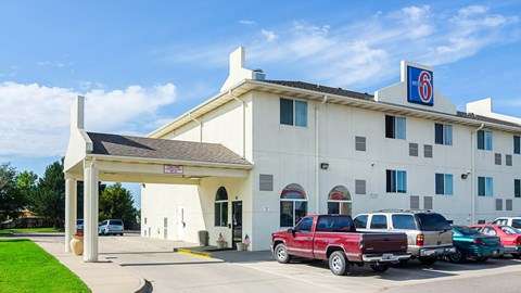 Motel 6 Fort Lupton | 65 S Grand Ave, Fort Lupton, CO 80621, USA | Phone: (303) 857-1800