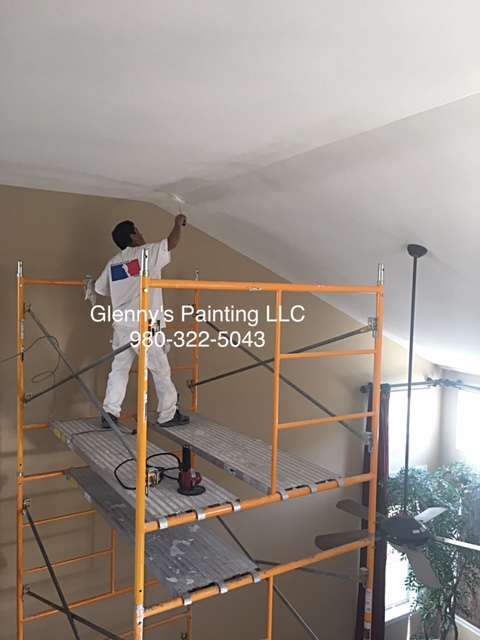 Glennys Painting LLC | 5619 Wyalong Dr, Charlotte, NC 28227, USA | Phone: (980) 322-5043