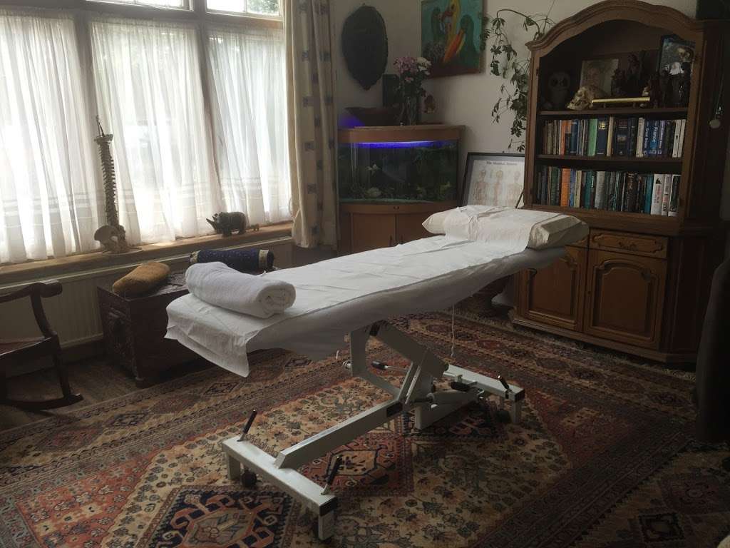 Muscle and Joint Pain Clinic | Burnside,, Sandhurst Rd, Tunbridge Wells TN2 3JU, UK | Phone: 07715 557076