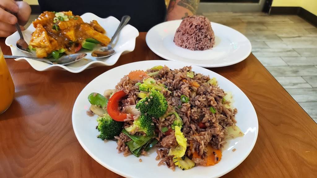 Veggie Thai Cafe | 3690 E Bay Dr ste h, Largo, FL 33771, USA | Phone: (727) 724-4969