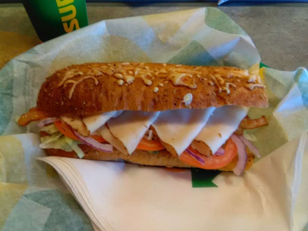 Subway | 415 Abbottstown St, East Berlin, PA 17316, USA | Phone: (717) 259-8200