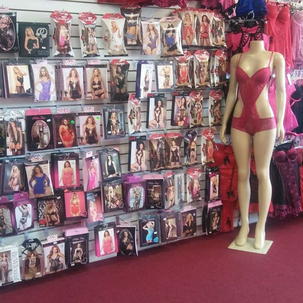 Perfume & Lingerie Arechiga | 826 E Ave K, Lancaster, CA 93535, USA | Phone: (661) 916-6814