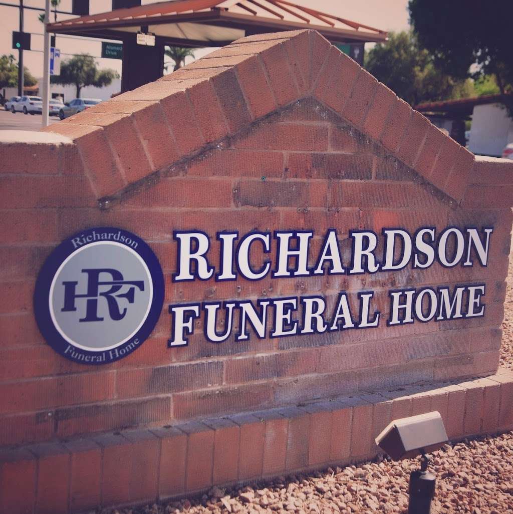 Richardson Funeral Home | 2621 S Rural Rd, Tempe, AZ 85282, USA | Phone: (480) 449-1000
