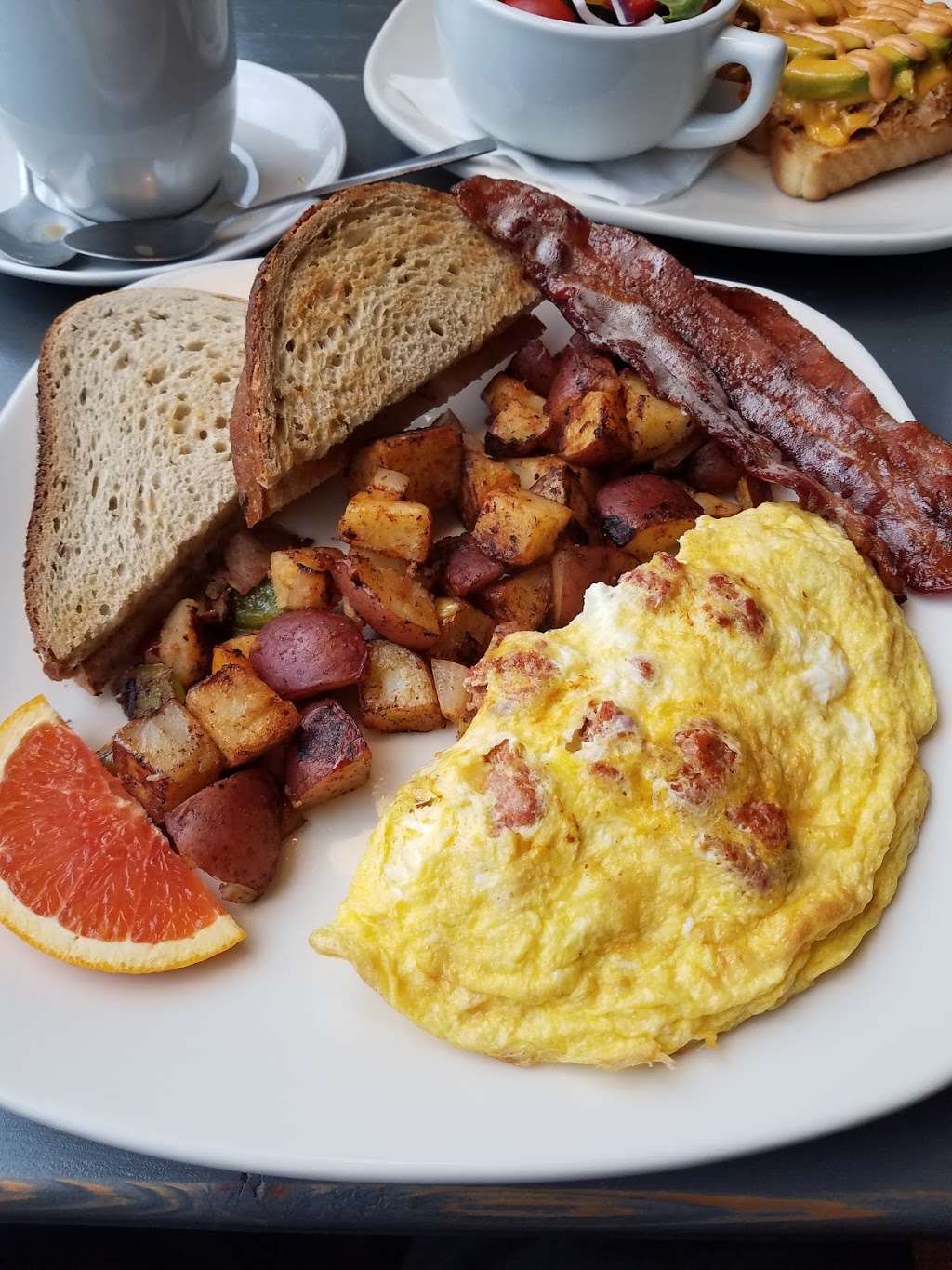 Reverie: Coffee & Craft Beer | 21 Front St, Patterson, NY 12563, USA | Phone: (845) 286-5136