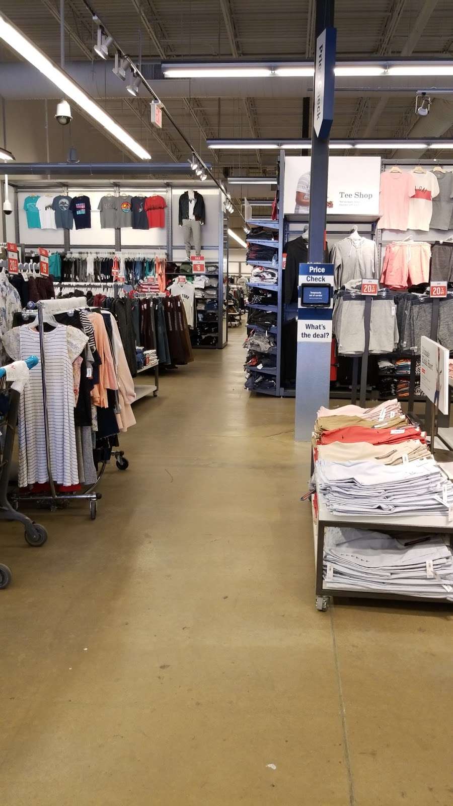 Old Navy | 1851 S Christopher Columbus Blvd, Philadelphia, PA 19148 | Phone: (215) 465-8363