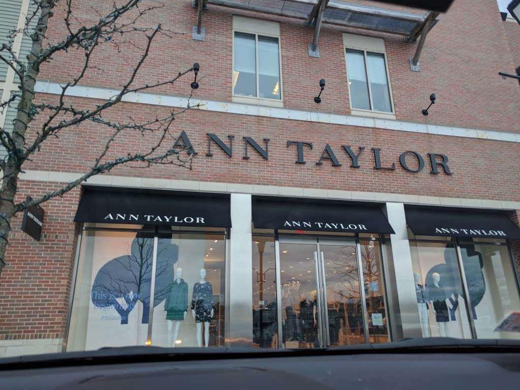 Ann Taylor | 98 Derby St, Hingham, MA 02043 | Phone: (781) 749-8361