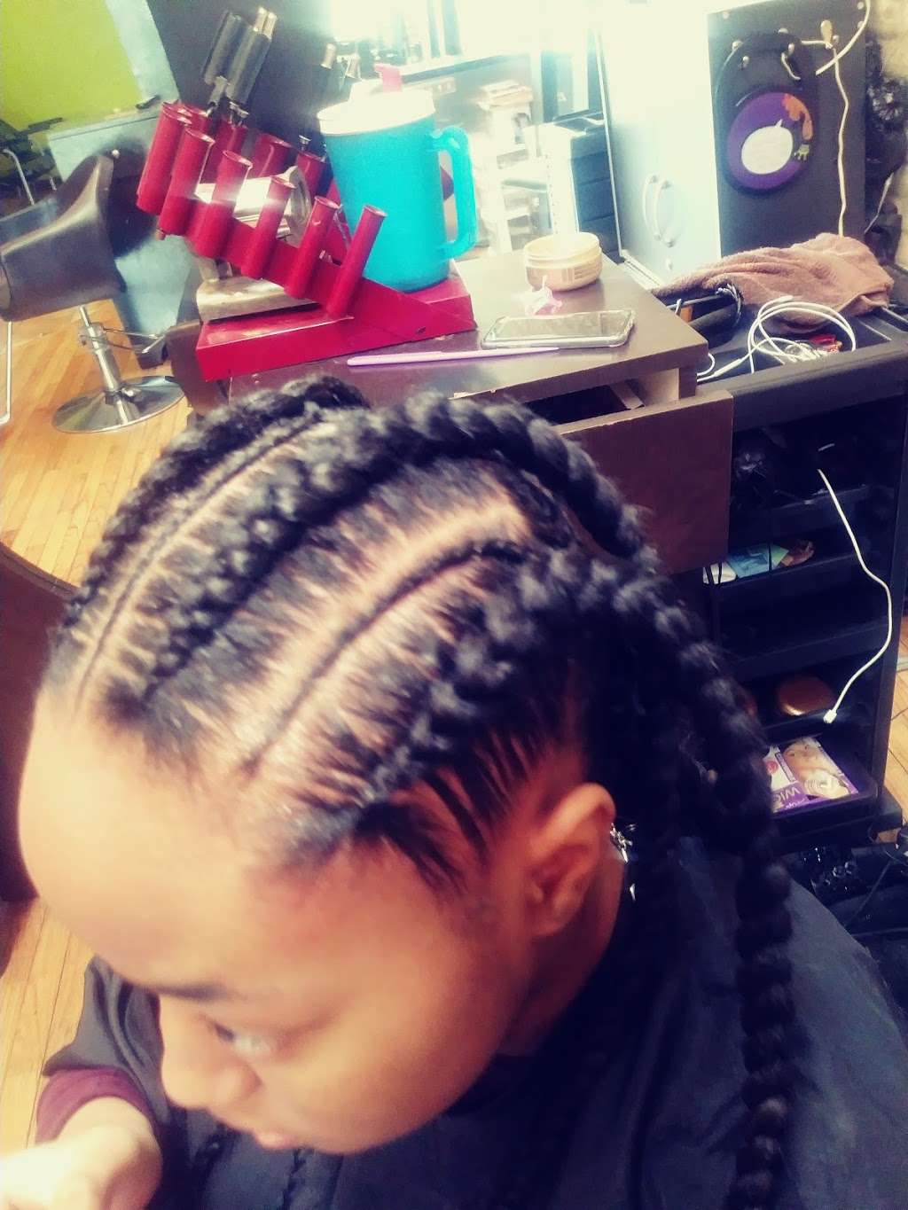 Savads Hair Store | 422 E 87th St, Chicago, IL 60619 | Phone: (872) 244-3777