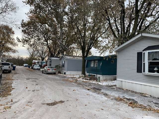 Valley Oaks Mobile Home Park | 6208 Lawn Ave, Hodgkins, IL 60525, USA | Phone: (708) 294-2900
