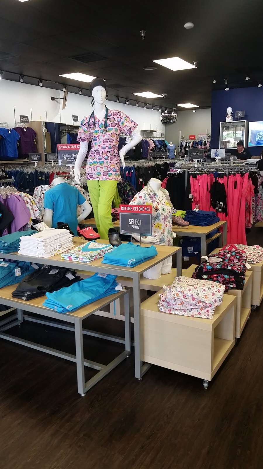 Uniform Advantage | 494 West S.R. 436 #1004, Altamonte Springs, FL 32714 | Phone: (407) 682-5100