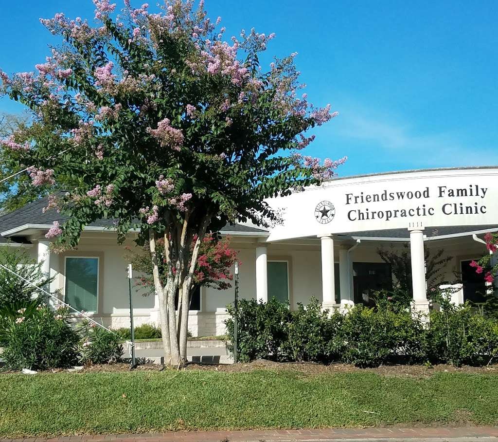 Friendswood Family Chiropractic Clinic | 1111 S Friendswood Dr #101, Friendswood, TX 77546, USA | Phone: (281) 993-9100
