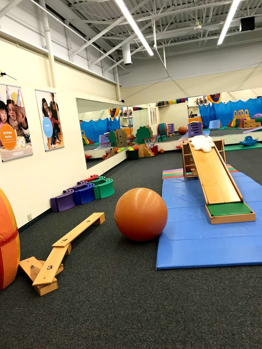 Gymboree Play & Music, Carmel | 12524 N. Gray Rd., Carmel, IN 46033, USA | Phone: (317) 574-9626