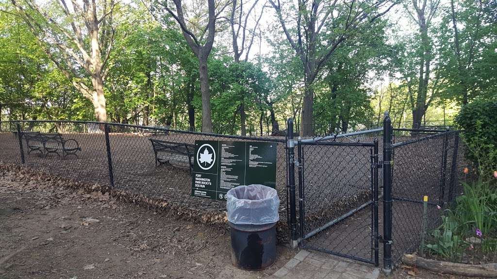 Fort Washington Park Dog Run | Fort Washington Park, 899 Riverside Dr, New York, NY 10032, USA | Phone: (212) 639-9675