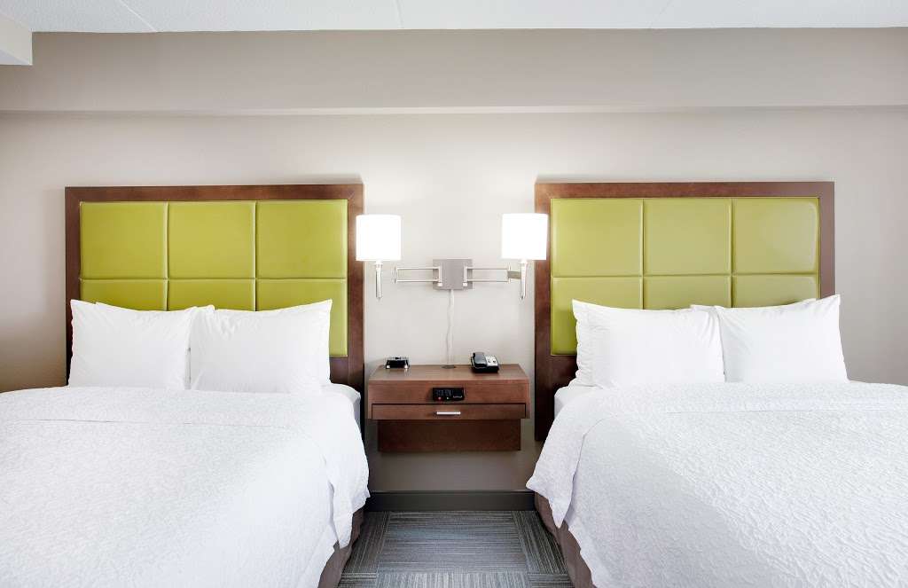 Hampton Inn Lancaster | 545 Greenfield Rd, Lancaster, PA 17601, USA | Phone: (717) 299-1200