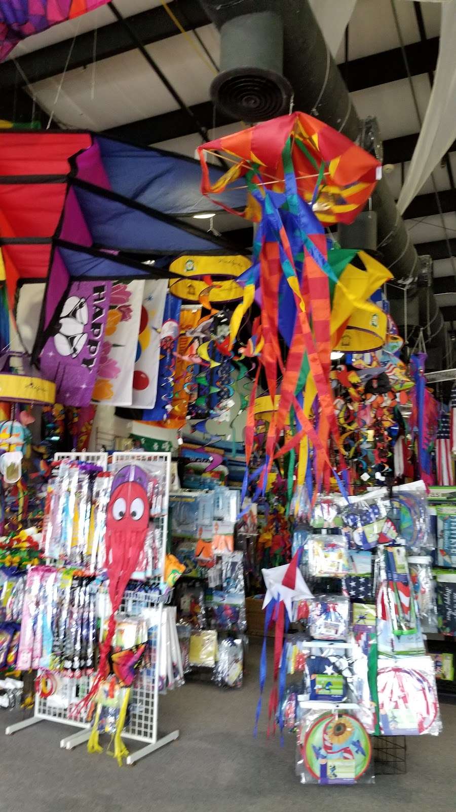 Kites Unlimited | 8910 Seawall Blvd, Galveston, TX 77554, USA | Phone: (409) 744-4121