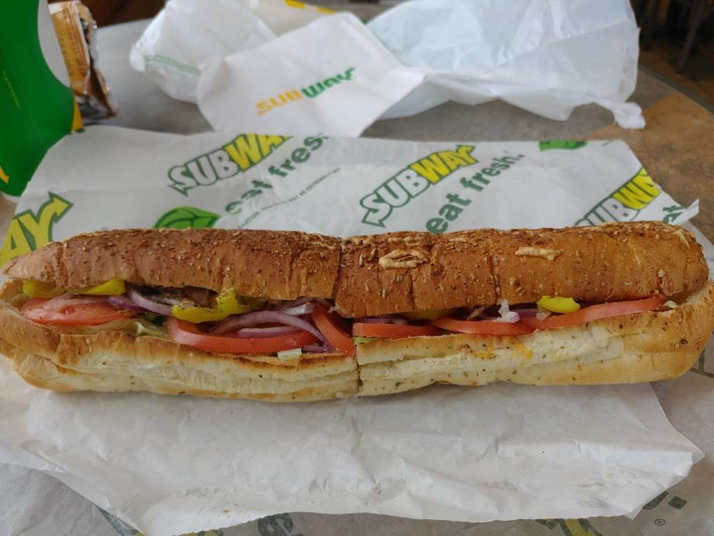 Subway Restaurants | 2380 E Main St, Plainfield, IN 46168, USA | Phone: (317) 839-6608