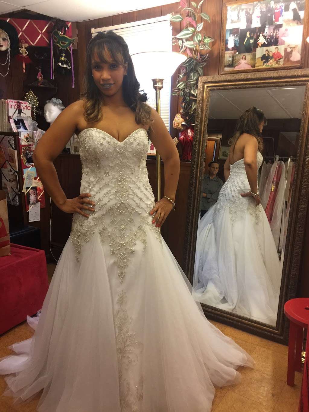 Yelena V.Alterations/Tailor Inc. | 20 Blueview Rd, West Roxbury, MA 02132, USA | Phone: (781) 956-6417