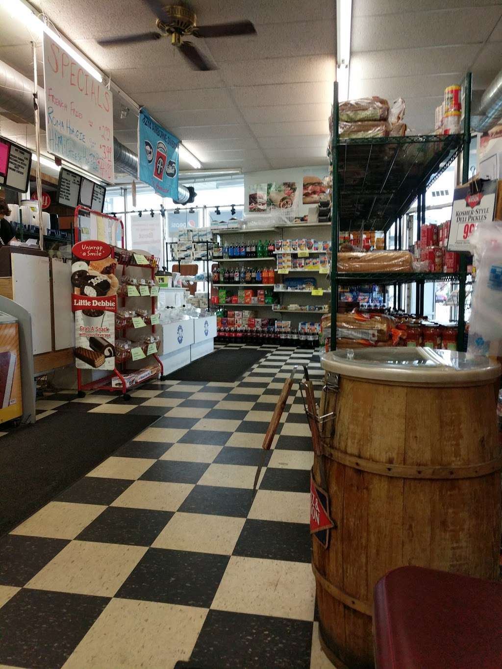 Roma Deli | 2103 MacDade Boulevard, Holmes, PA 19043 | Phone: (610) 534-4980